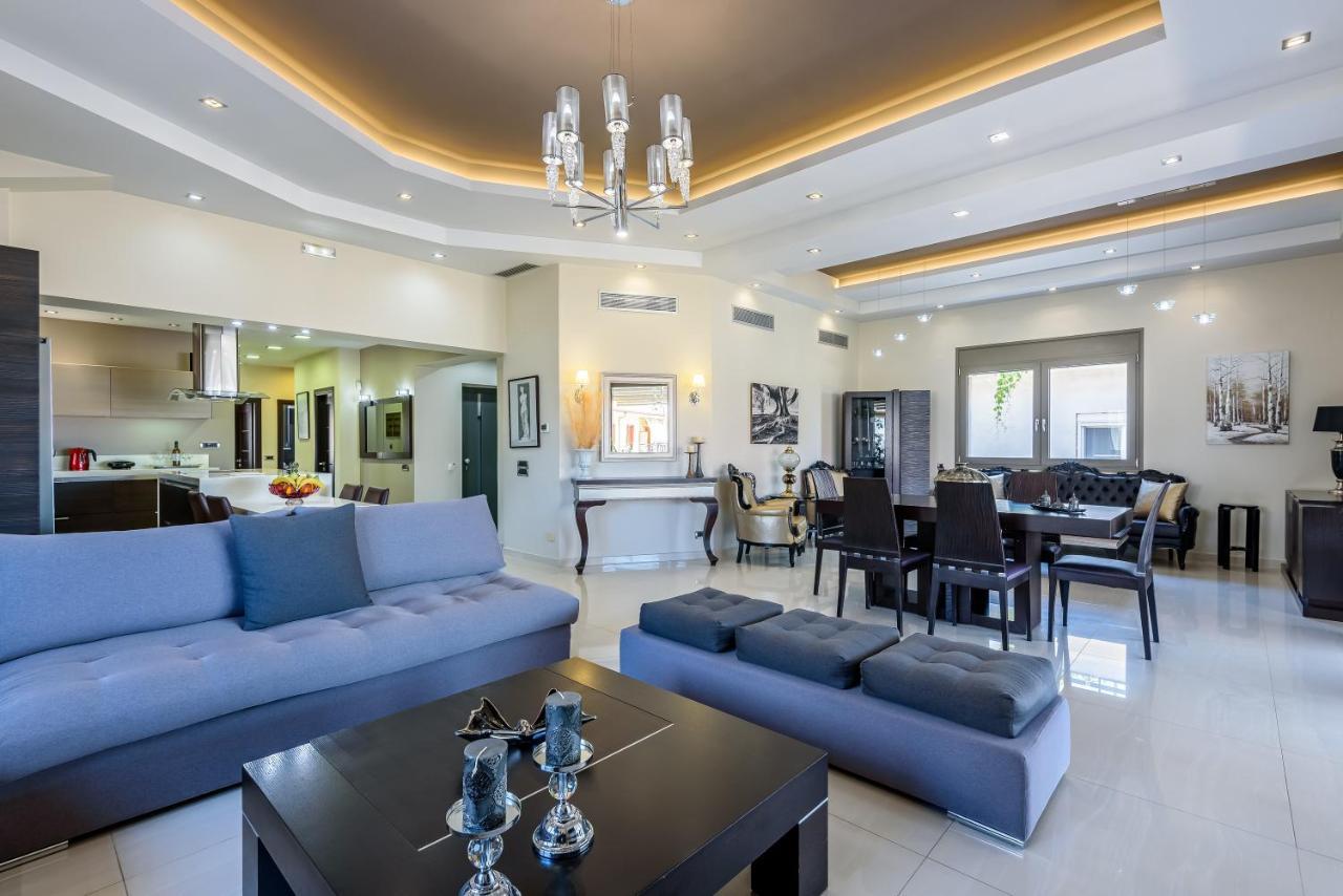 Luxury Villa In City Center With Rooftop Swimming Pool Chania  Buitenkant foto